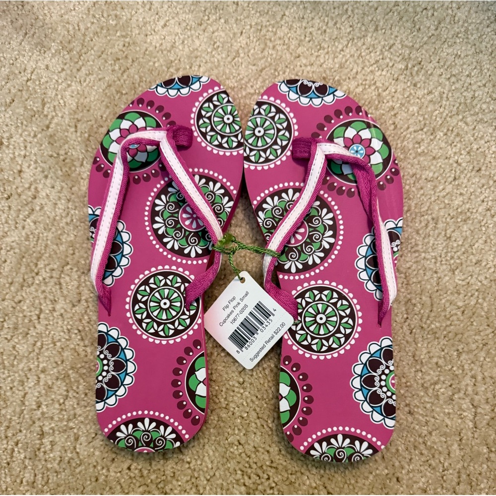 NWT Vera Bradley Cupcake Pink Flip Flops